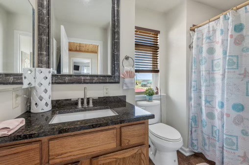 Full bathroom 2 image 1