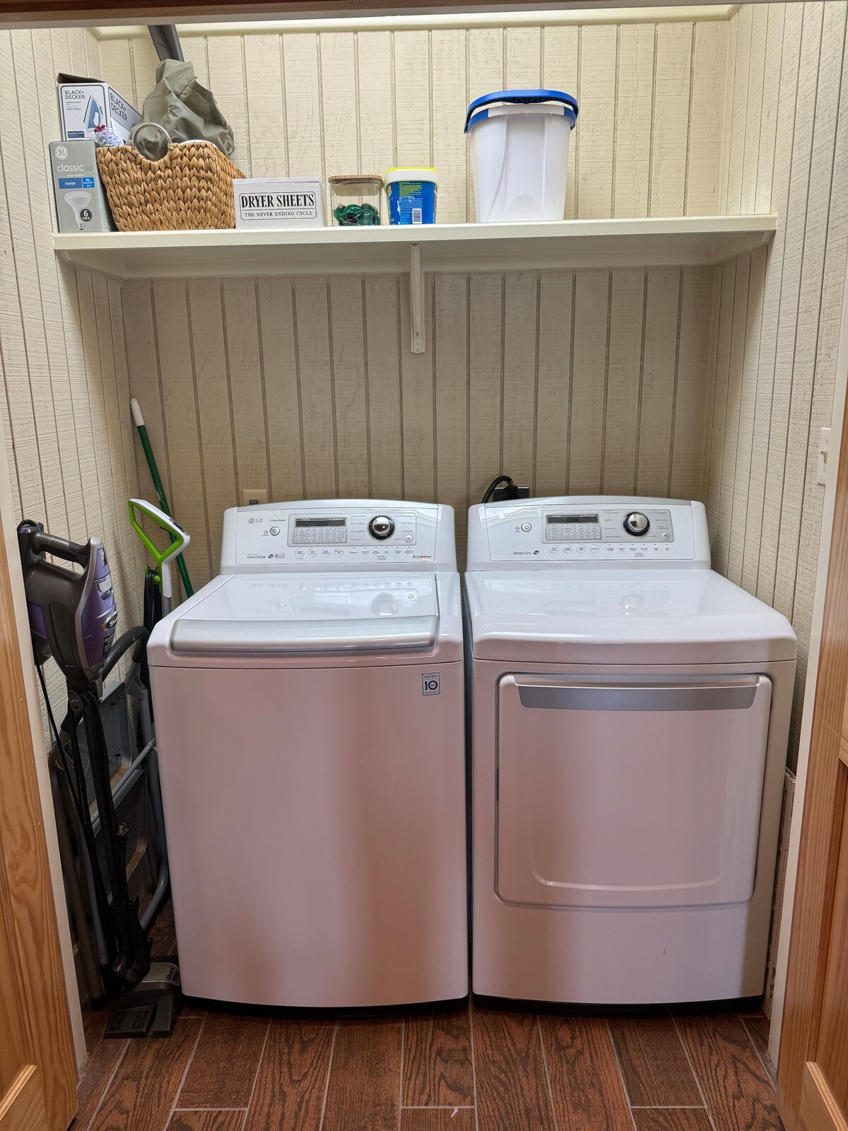 Laundry area image 1