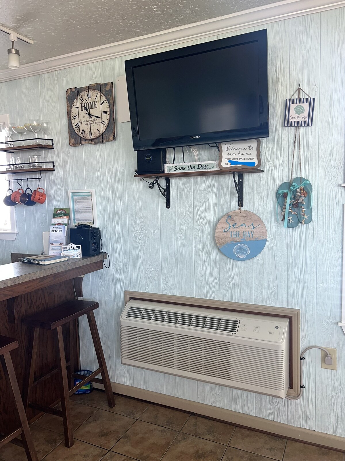 Living area image 2